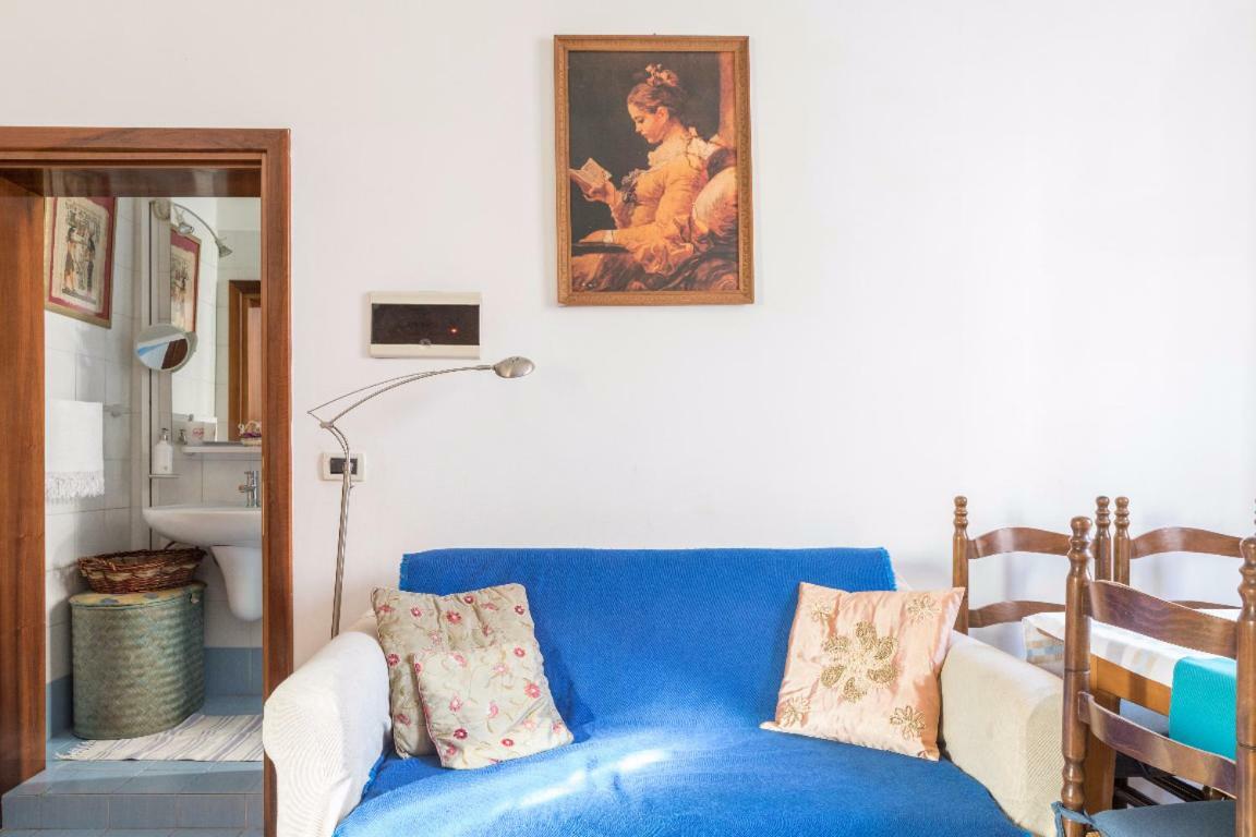 Casa Vacanza Lyudmyla Mestre Exteriör bild